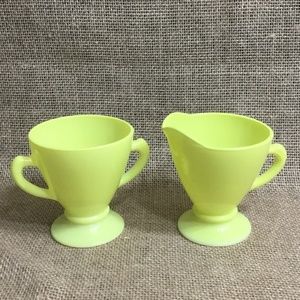 1940's Hazel Atlas Creamer and Sugar Set